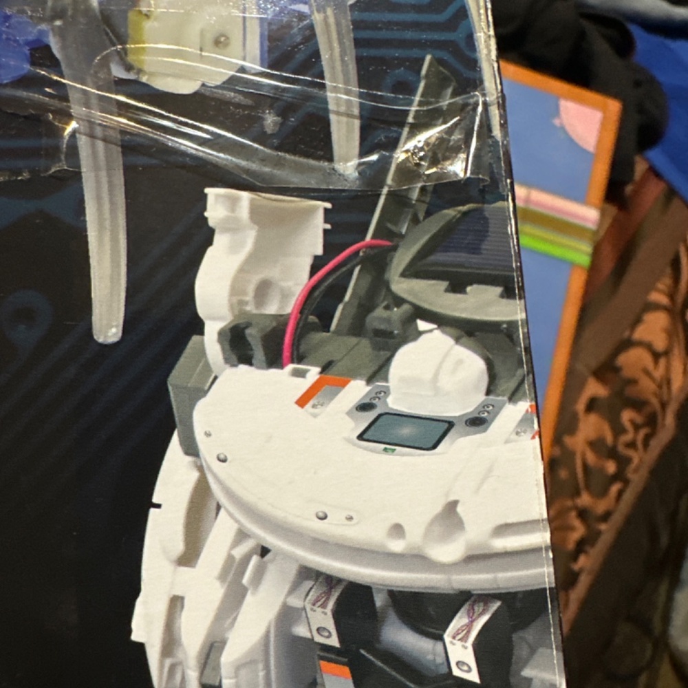 Discover Robot - Picture 3 of 4